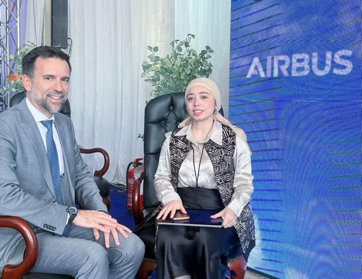 جابرييل سيميلاس مع محررة صدى البلد نورهان خفاجي